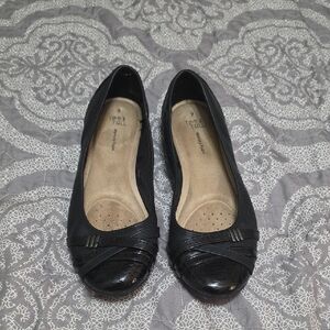 Women's Black Flats